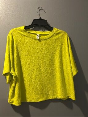 Textured Neon Yellow Short Sleeve Women's Tee